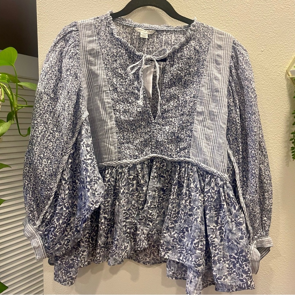 American Eagle Outfitters Blue Floral Blouse